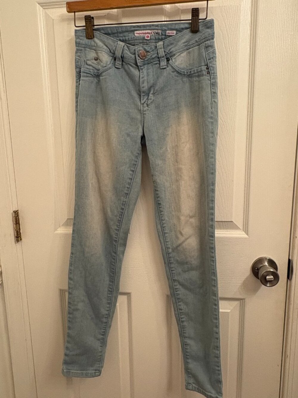 YMI Want Betta Butt Mid Rise Light Wash Skinny Jeans Size 5